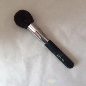 CHANEL Squirrel Natural Hair Powder Brush